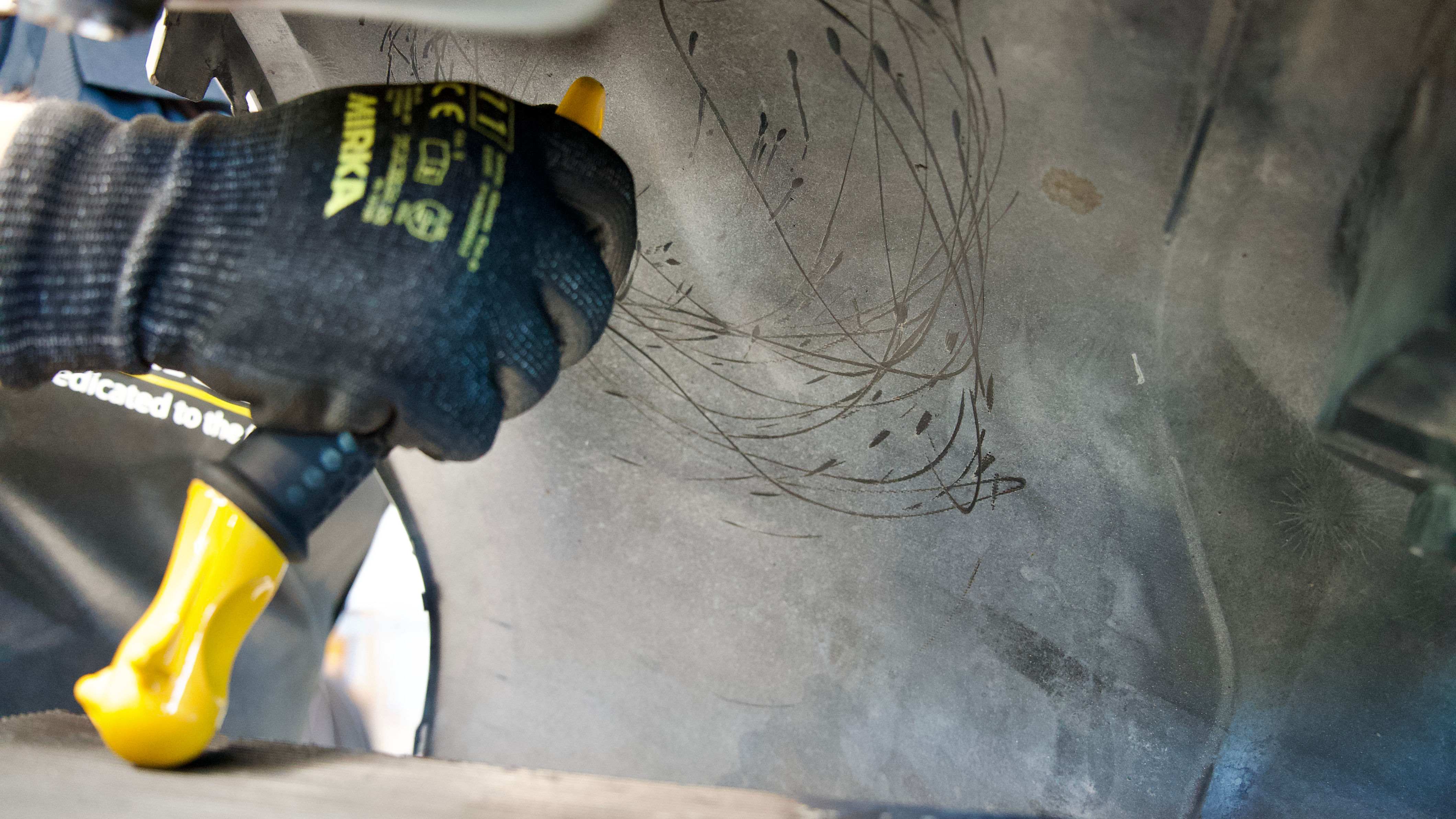 Mirka® Bumper Push Tool