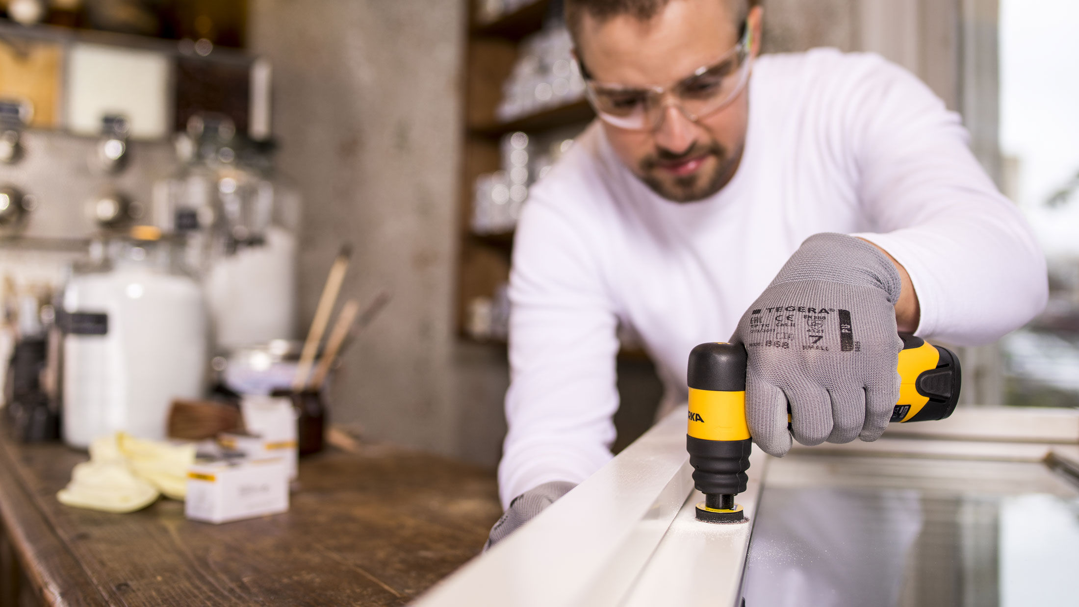 Cordless deals power sander