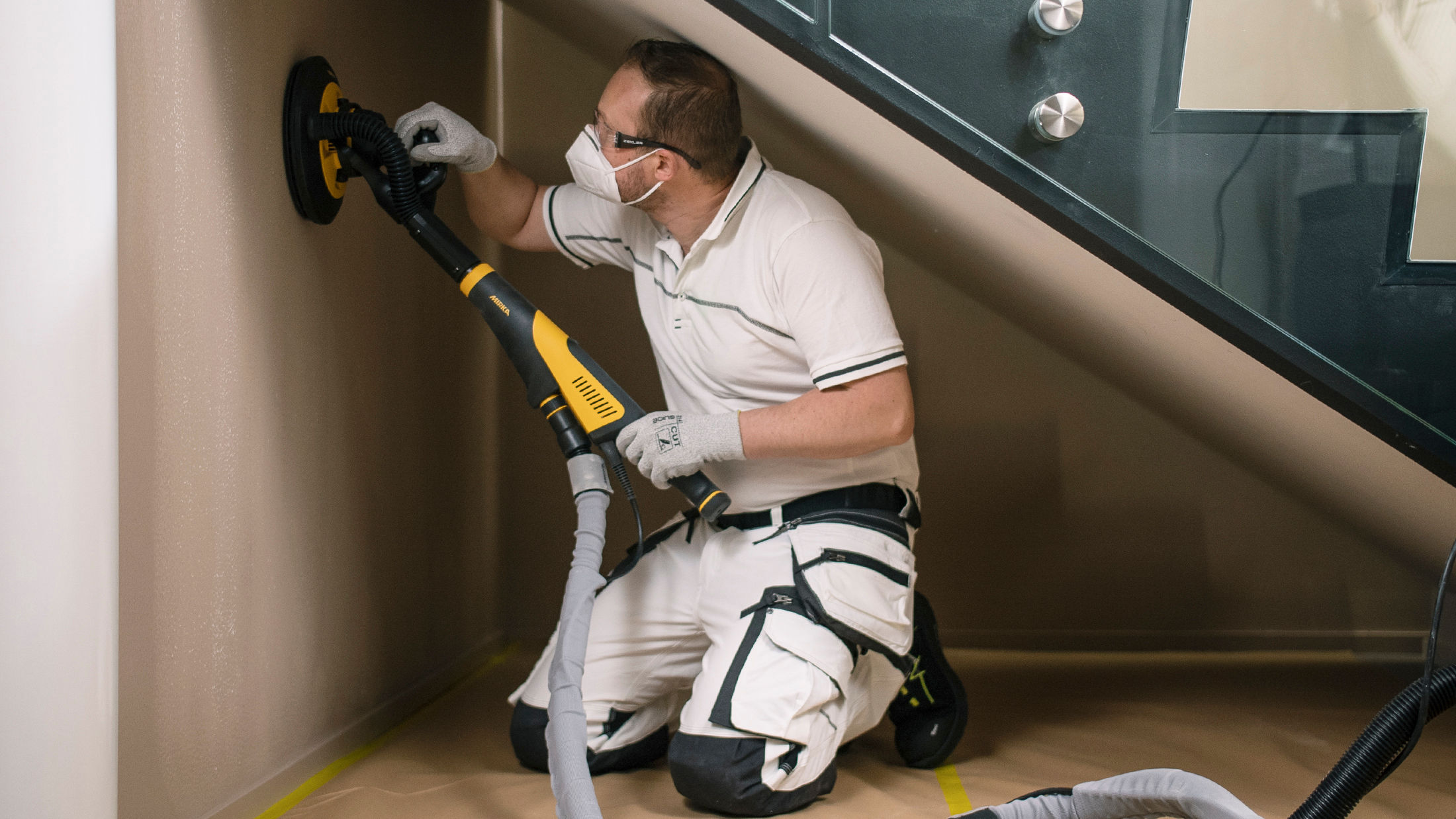 Best cordless deals drywall sander