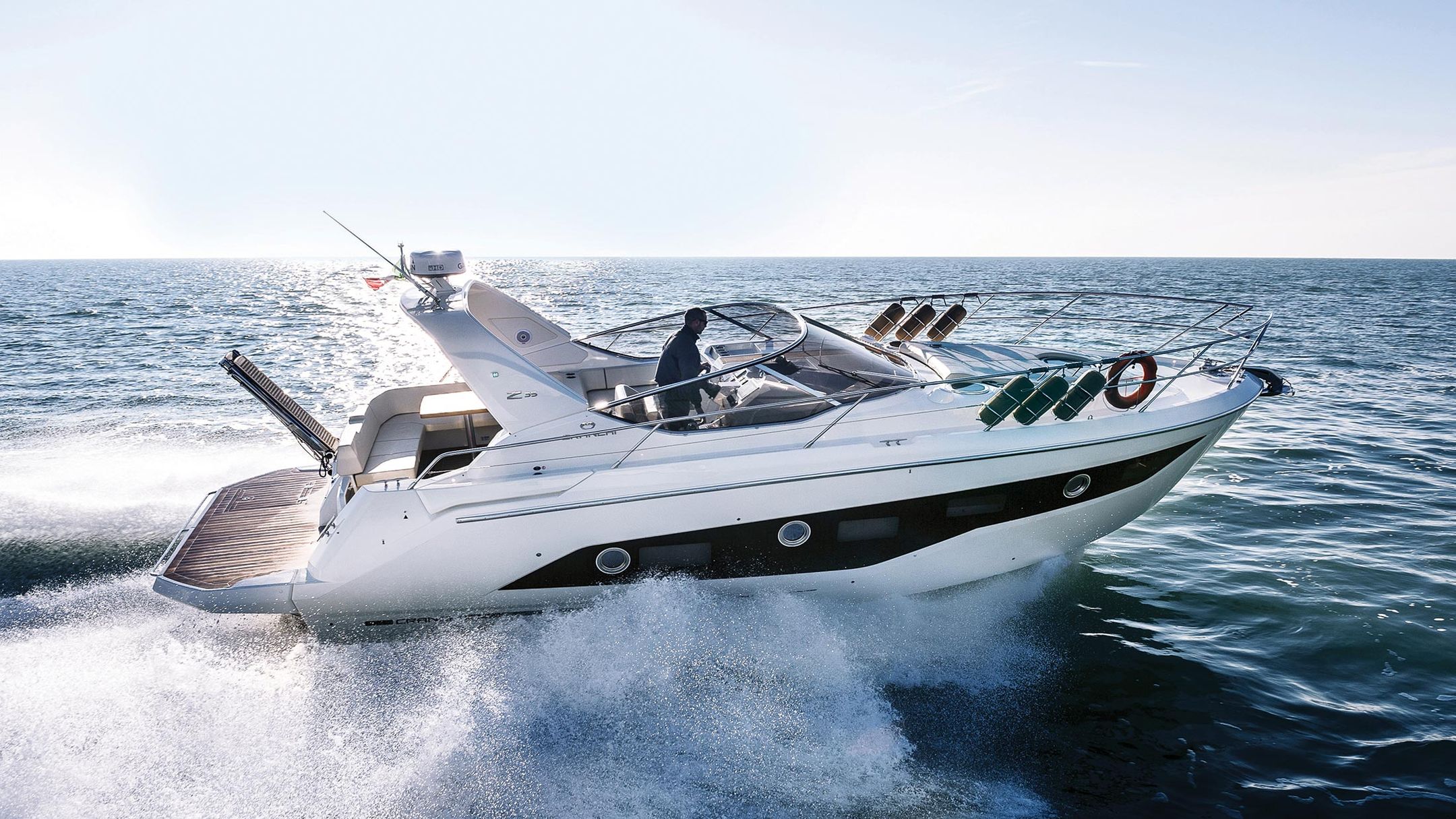 Hur man slipar och polerar sin båt | Pro Marine Solutions av Mirka - Mirka