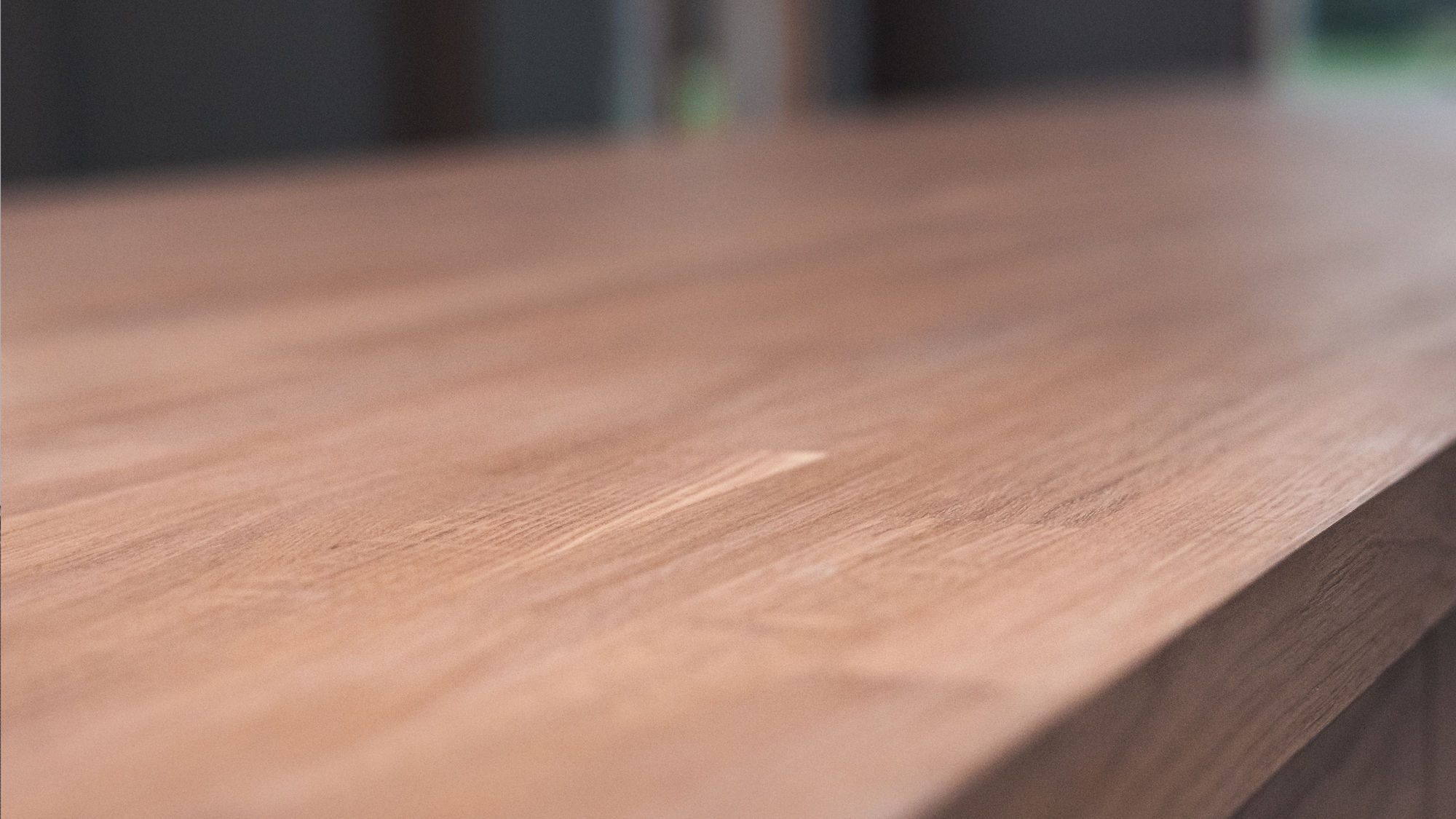 Polissage Haute Brillance des Surfaces en Bois - Mirka - Mirka