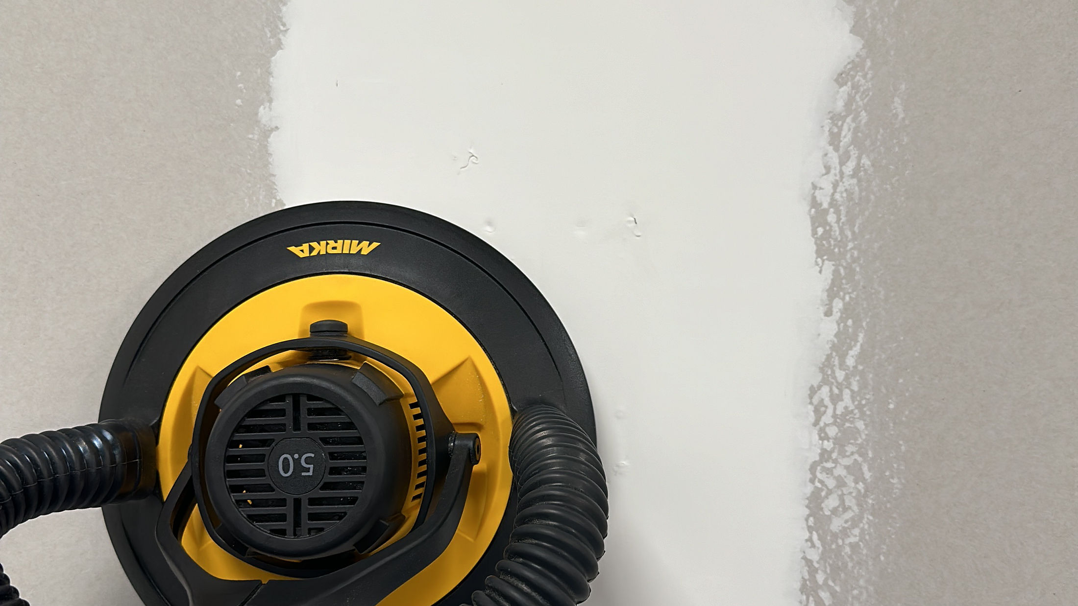 roller plaster sanding