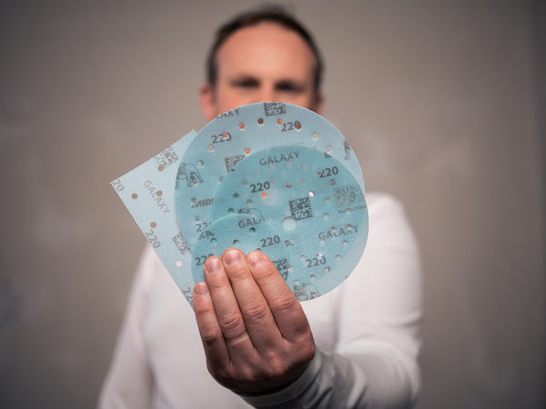 Galaxy 81 x 133 mm coupe abrasive auto-agrippante 20 trous