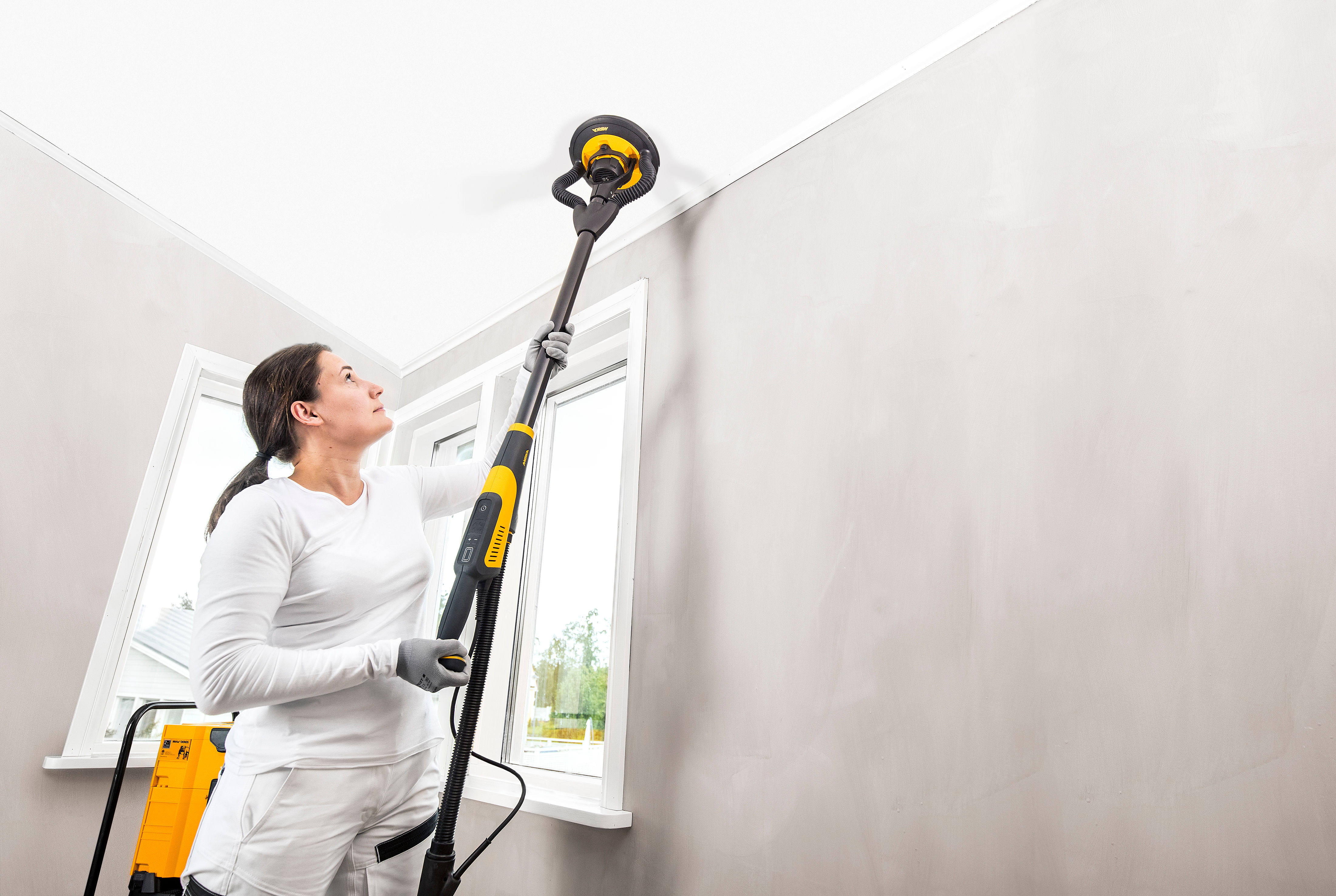 Mirka® LEROS 950XCV UK Ø 225 mm 5.0 mm orbit Dual Voltage with bag