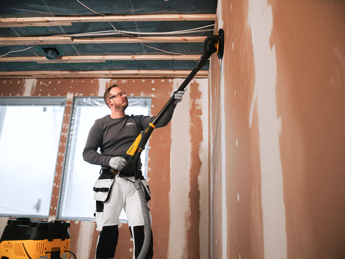 Mirka® LEROS 950XCV UK Ø 225 mm 5.0 mm orbit Dual Voltage with bag