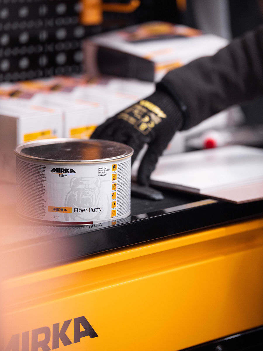 Mastic Fibre Mirka 1,6kg